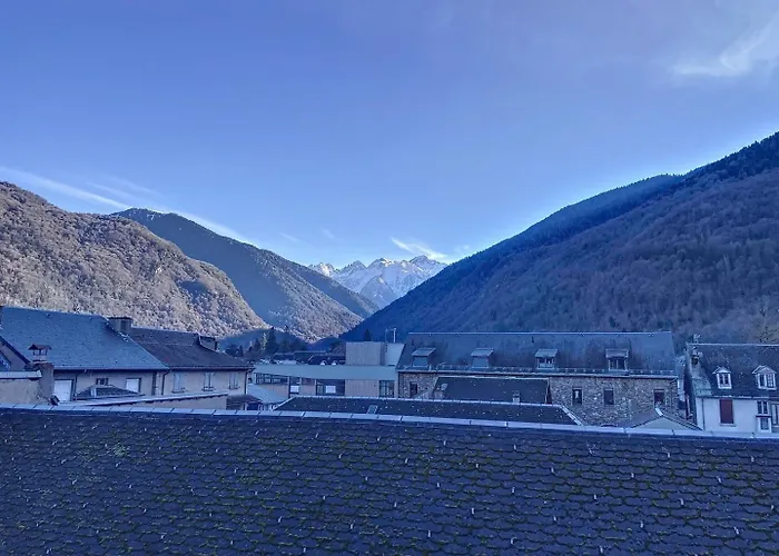 Magnifique Vue Sur Les Montagnes Au Coeur De Luchon 6-8 Pers Apartment